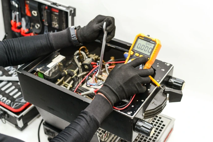 Coffee machine repair and maintenance